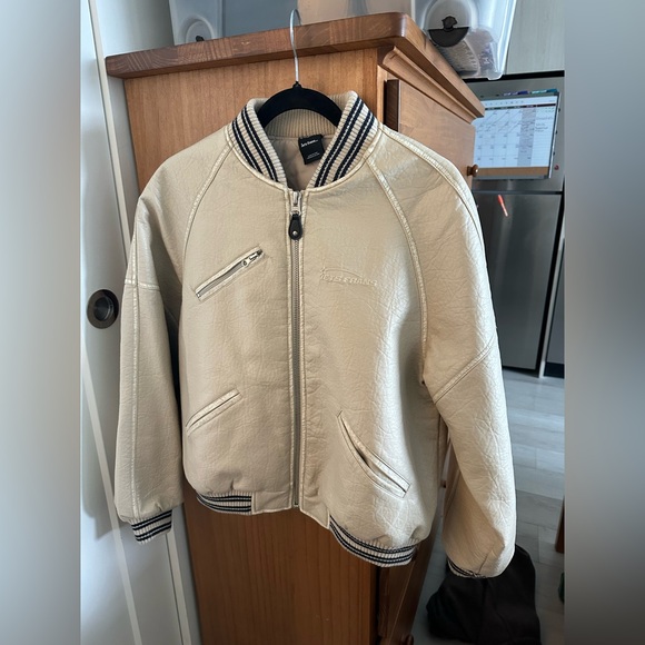 Iets frans varsity bomber jacket cream faux leather - Picture 2 of 9